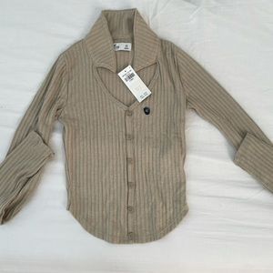 Hollister long sleeve knit with buttons and collar, brand new with tags, beige